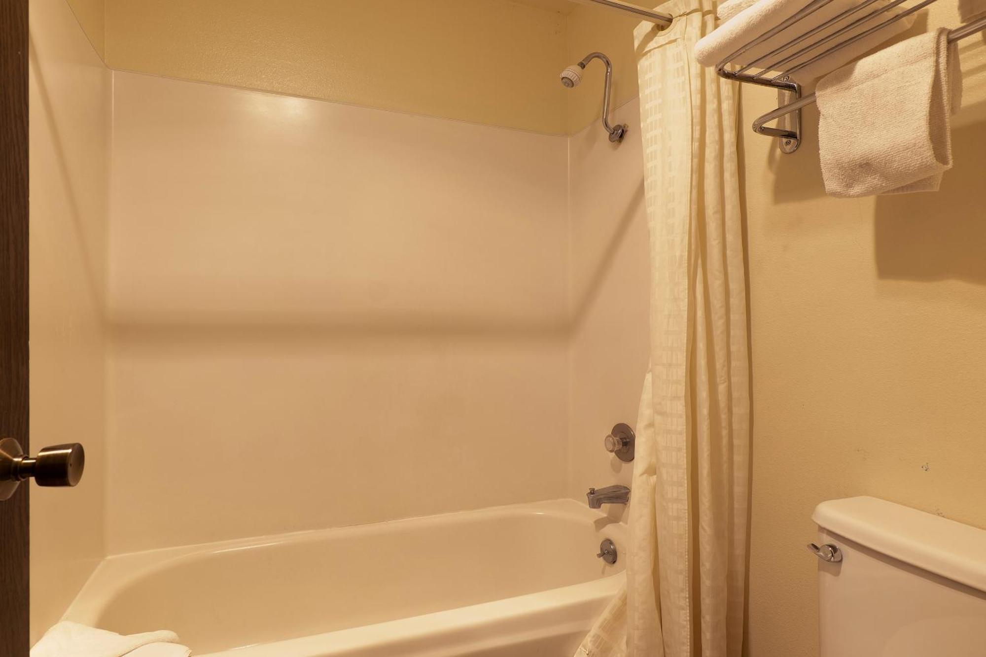 Oyo Hotel Chehalis I-5 South Экстерьер фото